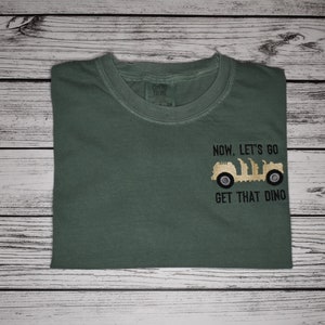 Vamos a buscar esa camiseta de dinosaurio