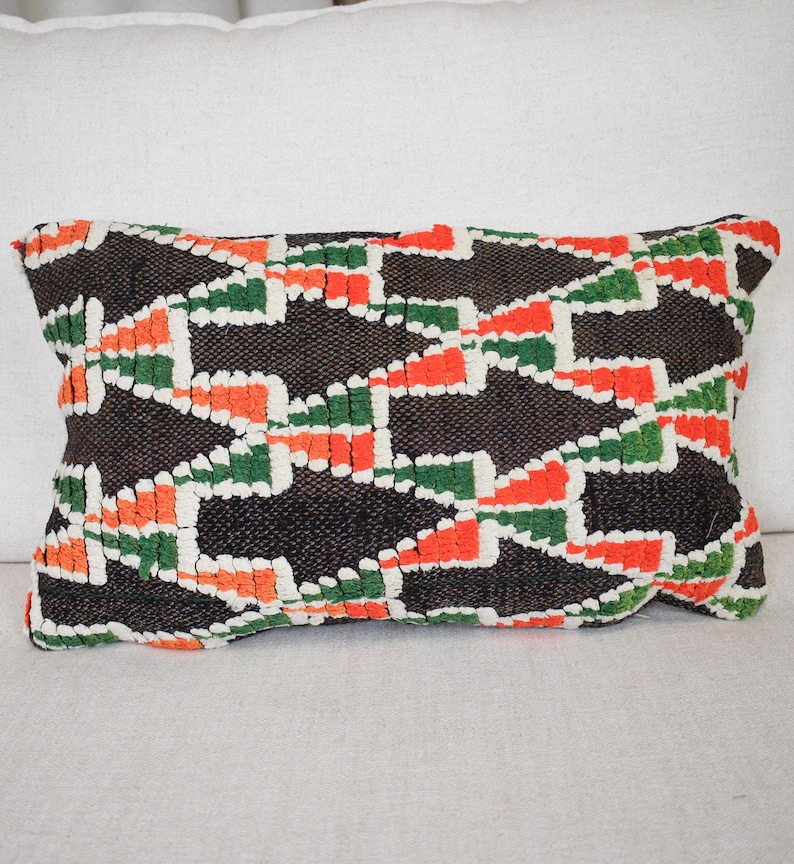 PoufsPillows Moroccan Berber Pillow Cover - Thumbnail 2