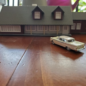 10500 Cielo Drive (Tate murder house) HO 1:87 scale - Lighted with interior