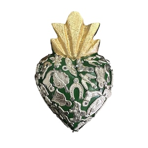 Small  MILAGROS SACRED HEART, real wood, Milagros , Mexican folk art, made in Mexico , small  sacred heart, Manda , 5 x 3.5&quot; , Green