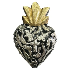Small  MILAGROS SACRED HEART, real wood, Milagros , Mexican folk art, made in Mexico , small  sacred heart, Manda , 5 x 3.5&quot; , Black