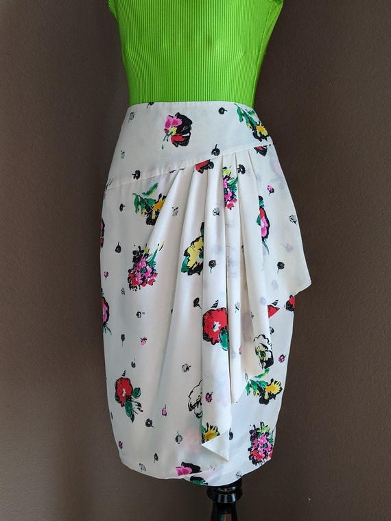 Vintage Silk floral print tulip midi Skirt with d… - image 7