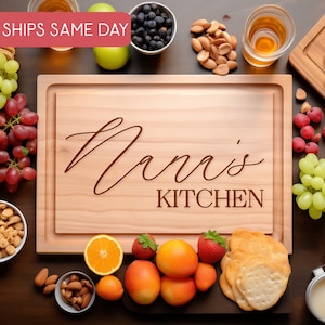 Nana Christmas Gift, Custom Cutting Board, Nana Gift, Gift for Grandma, Personalized Cutting Board, Mom Gifts, Custom Charcuterie Board