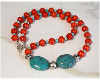 Collar de cuentas de coral rojo vibrante y turquesa – 45 cm / Diseño artesanal en plata de ley