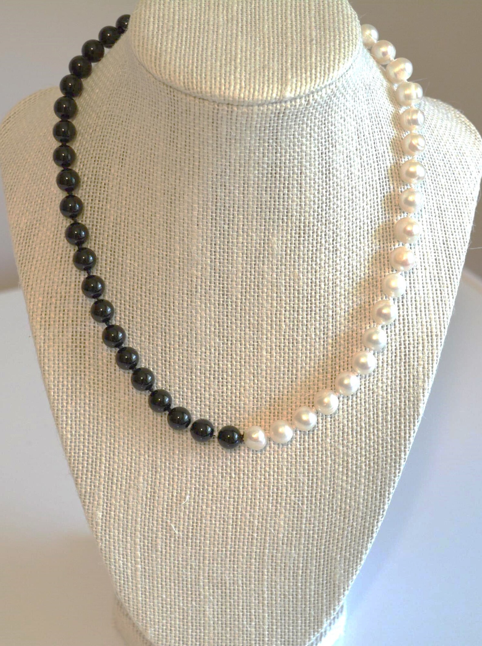 Freshwater Pearl and Black Onyx Necklace Pearl Necklace Etsy