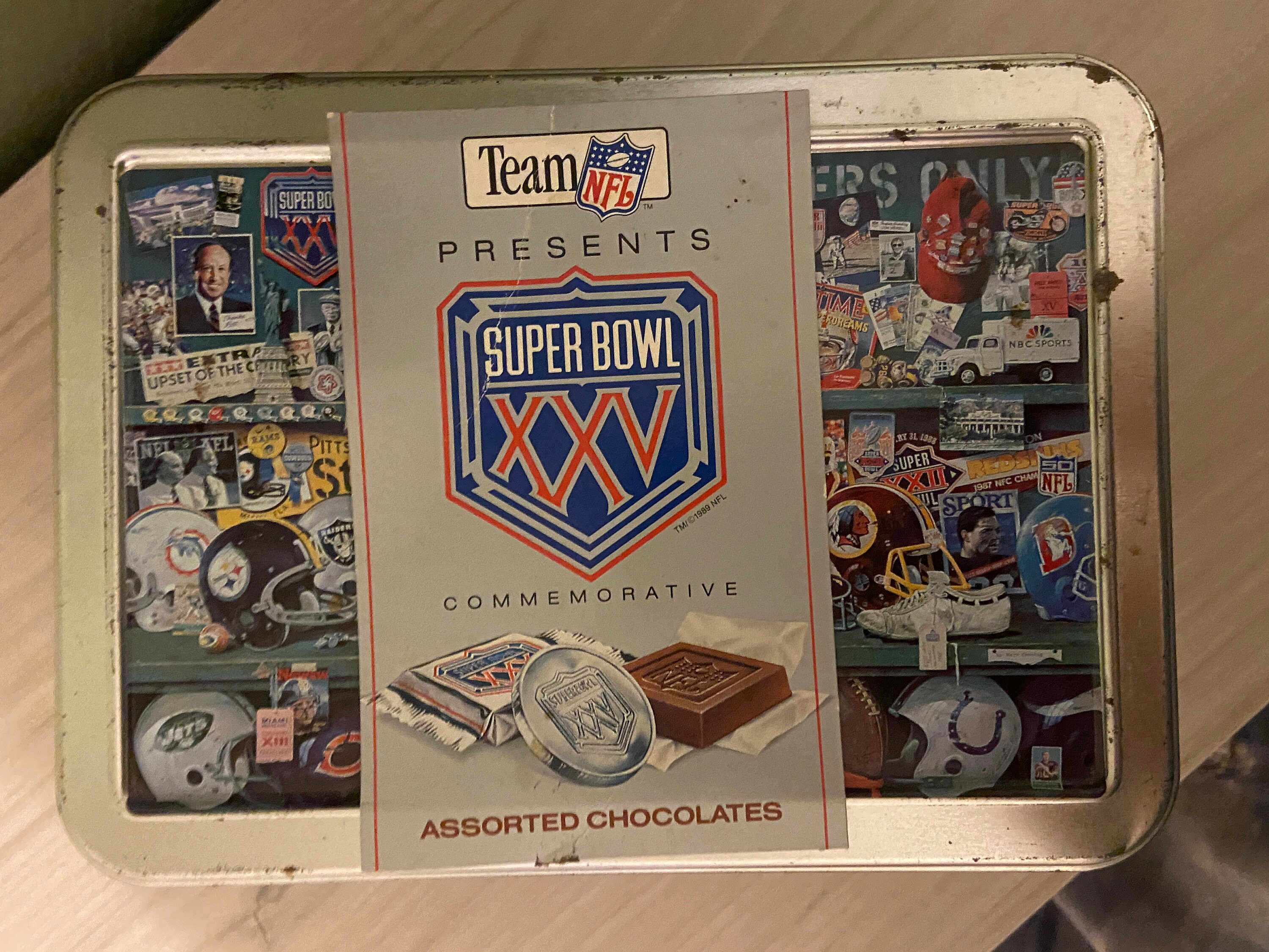 1990 Super Bowl XXV Commemorative Silver Anniversary Chocolate Tin