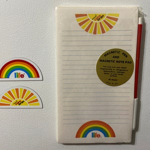 Life & Quaker Corn Bran Cereal Magnetic Pen and Notepad, Plus Two Magnets - New and Unopened
