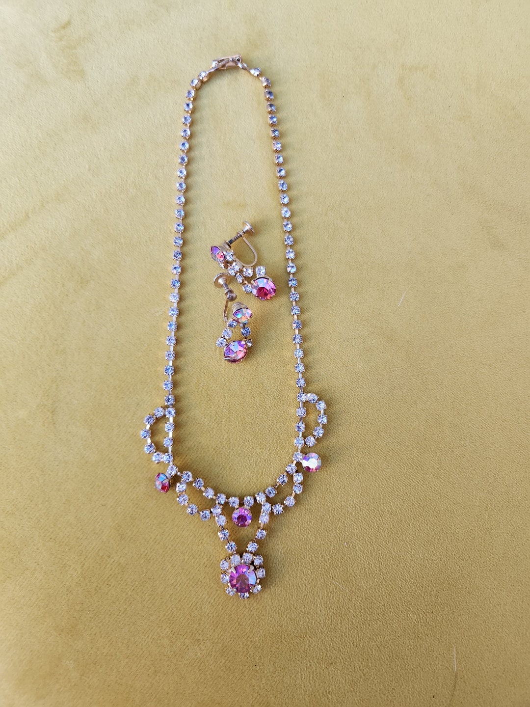 Vintage1950s Pink Rhinestone Set, Necklace and Earrings - Etsy
