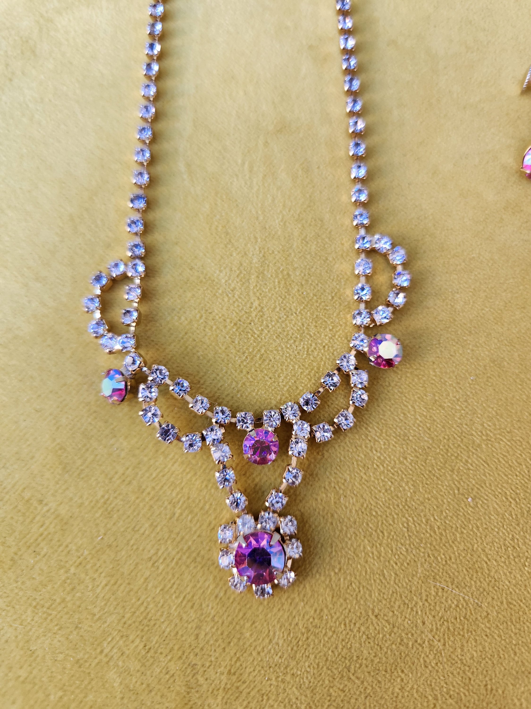 Vintage1950s Pink Rhinestone Set, Necklace and Earrings - Etsy
