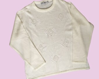 Vintage beige pullover with embroiderd pattern size UK 12