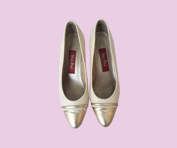 cream court shoes uk