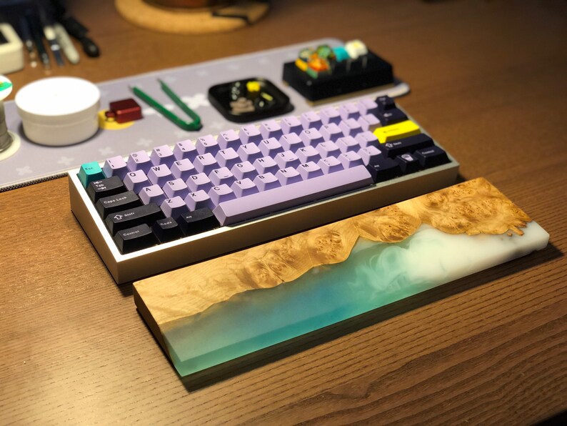 60-65/% Custom Wood /& Resin Keyboard Wrist Rest