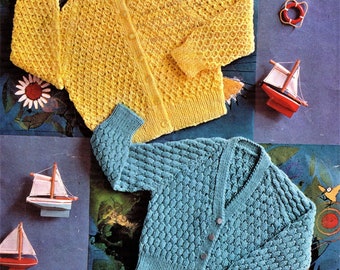 Baby Strickmuster, Strickjacke, Größe 50 bis 61 cm Brust, 4-fädiges Garn oder Wolle, Sofort Download pdf, Rund- oder V-Ausschnitt