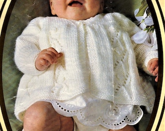 Modèle de tricot bébé, veste ou manteau Matinee, taille 16 à 19 pouces poitrine, double fil à tricoter ou laine, téléchargement immédiat pdf