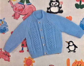 Modèle de tricot cardigan bleu pour garçons, téléchargement immédiat au format PDF, poitrine de 20 à 23 pouces, double fil à tricoter ou laine, boutonné