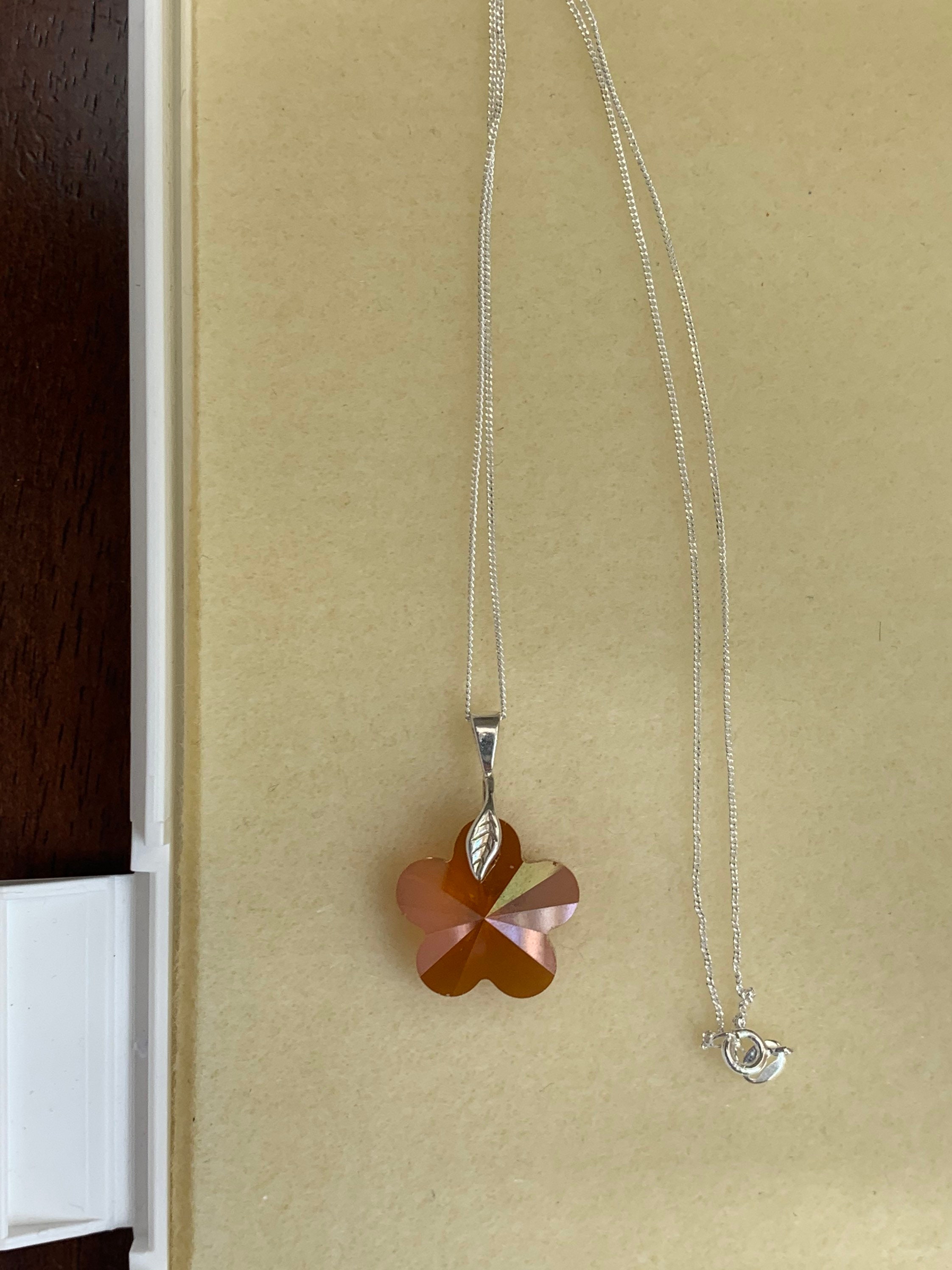 Swarovski flower necklace Clearance