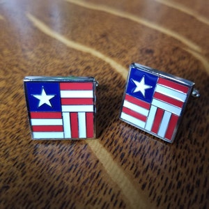 AMERICANA enamel and stainless Americana barn flag cufflinks.