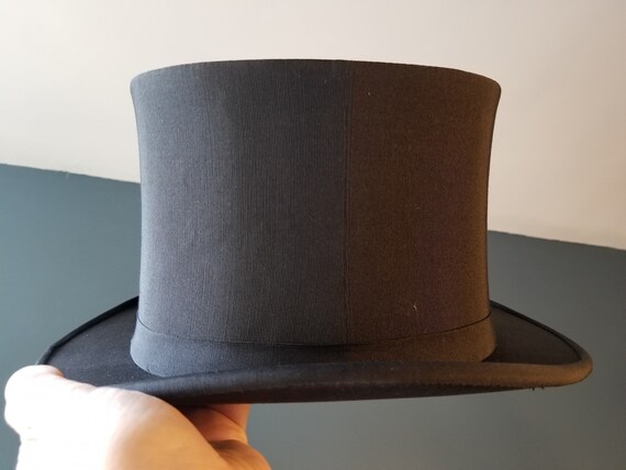 puttin on the hats