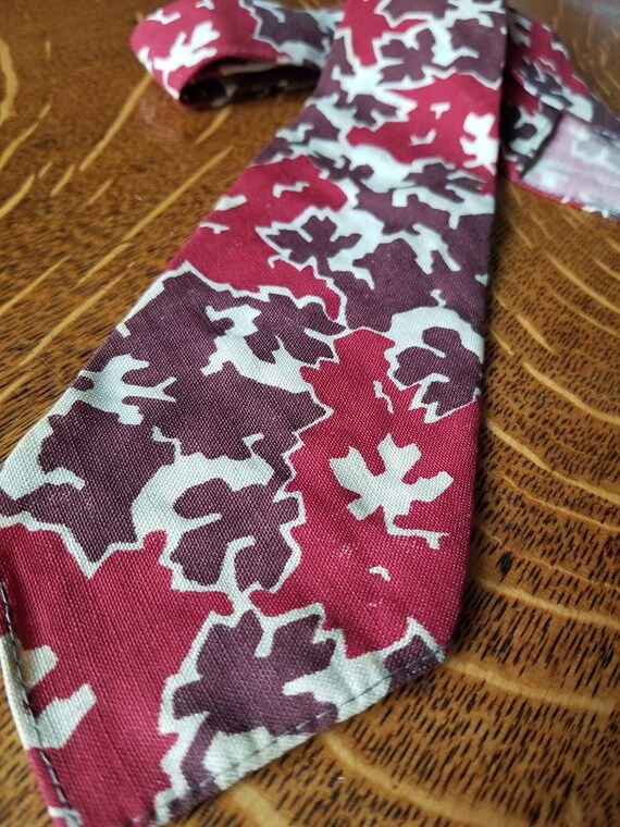 STUNNING 1930s Palm Beach Cloth tie