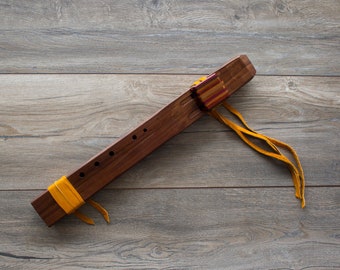 Professional Lupaca Drone Native American Flute in G (Sol) Aguano Masha wood