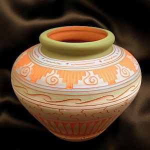 2001 Signed Carol Johnson Navajo Handmade Sgraffito Polychrome Pot