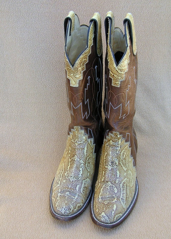 Women's custom made anaconda snakeskin 