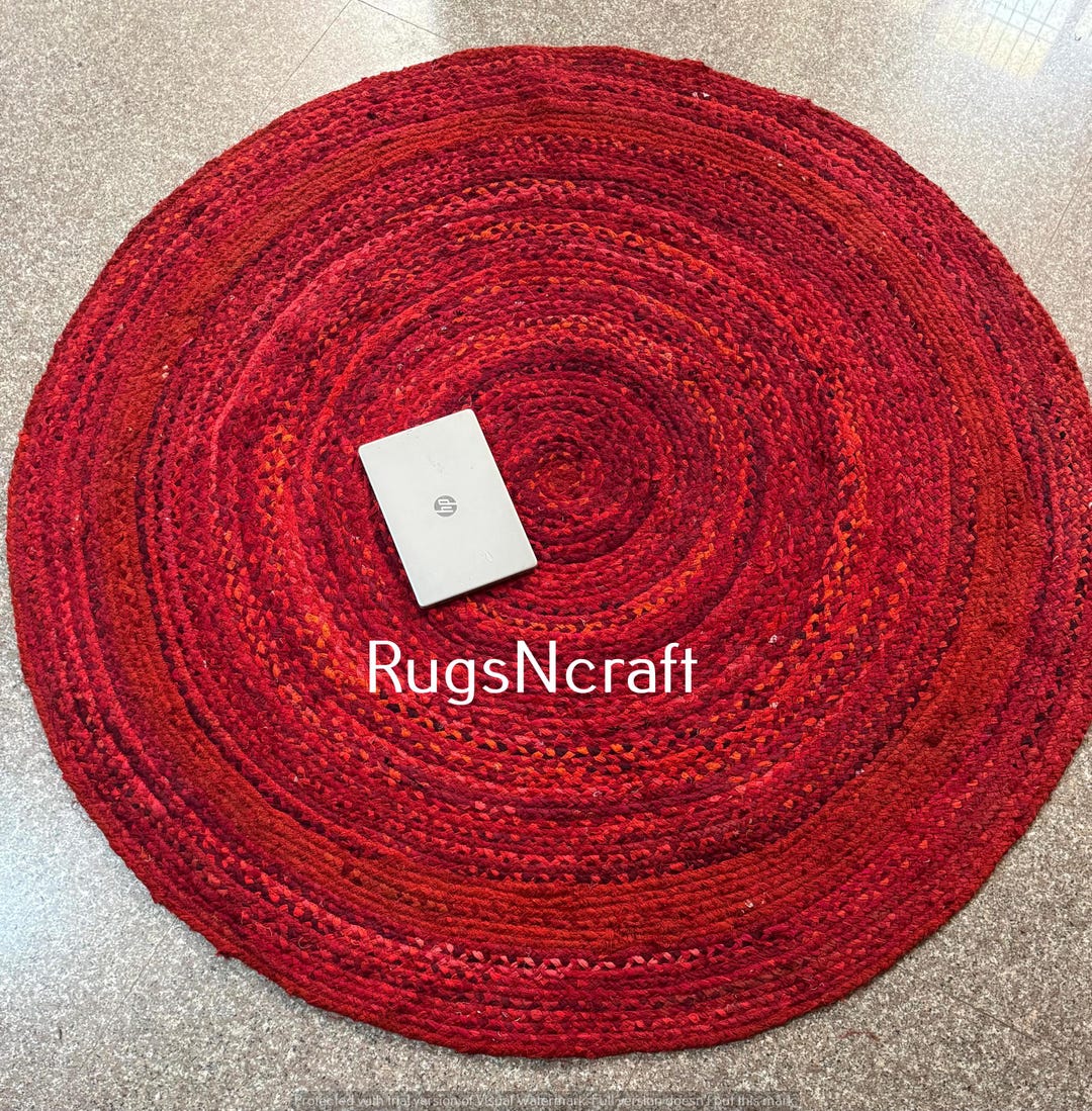 Red Plaid Round Rug