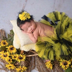 Bee Tutu, Bumble Bee Tutu, Yellow and Black Tutu, Bee Costume, Baby Bee, Halloween Tutus, Baby Tutu, Newborn Tutu, Infant Tutu, Photo Props