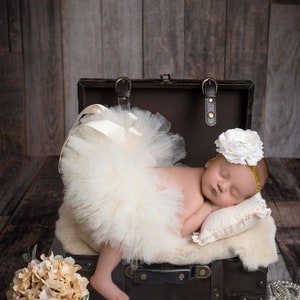 Ivory Tutu, Newborn Tutu, Ivory and Gold Newborn Tutu Set, Baby Tutu, Baptism Outfit, Newborn Photo Outfit, Baby Skirt, Baby Headband,