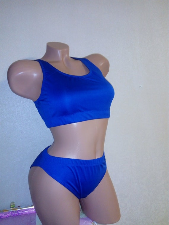 sports bra and knicker set