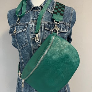Slingbag hipbag fanny pack Crossbag with leather straps and additional strap crossbody green emerald D91pavone