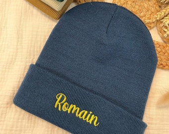 Personalized adult hat, EMBROIDERED with first name of your choice (possible icon)