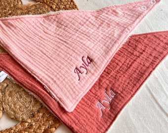 EMBROIDERED bandana bib to personalize with the first name of your choice