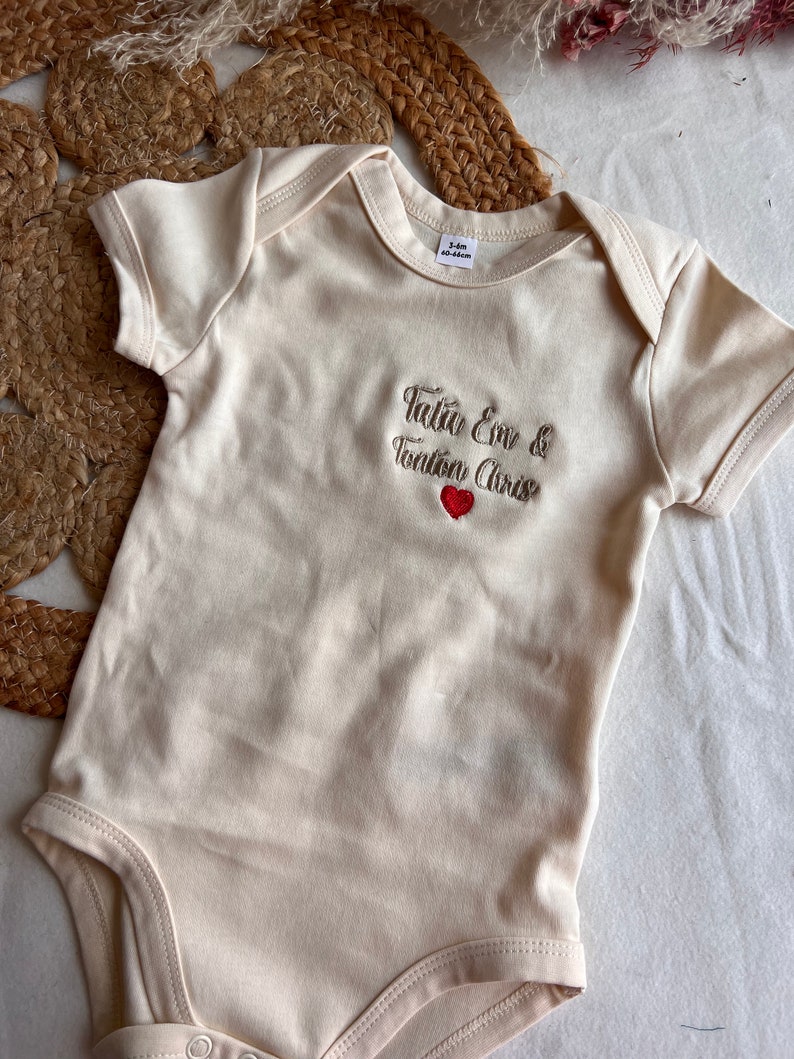 Natural EMBROIDERED baby bodysuit to personalize with the first name of your choice image 1