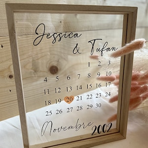 Cadre calendrier date importante à personnaliser avec le prénom et date au choix