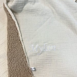 EMBROIDERED baby blanket to personalize with the first name of your choice image 2