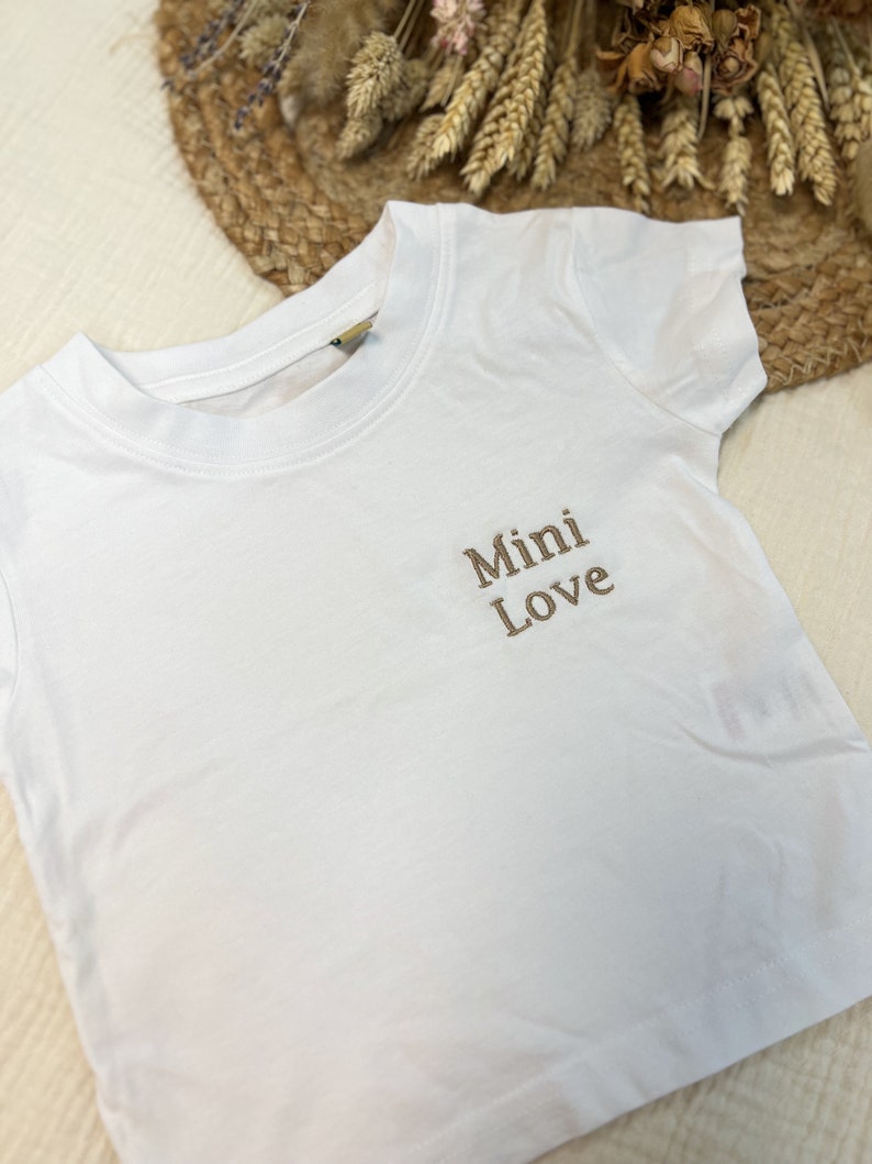 Tee shirt T-shirt enfant personnalisé, brodé avec Texte/prénom au choix 100% coton image 4