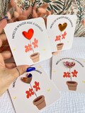 Pin / brooch to personalize with the heart of your choice - Thank you Mistress Master Atsem Nanny, thank you mistress for helping me grow up product logo