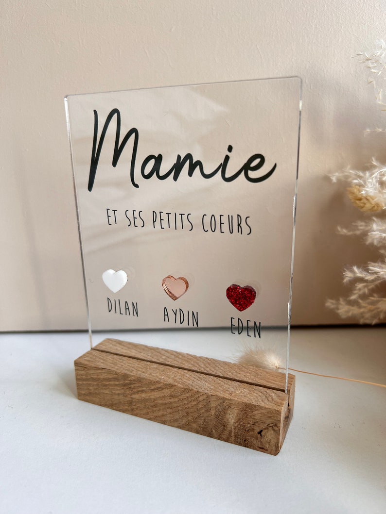 pancarte mamie les petits coeurs à personnaliser avec les prénoms et couleur coeur de votre choix fête des mamies image 2