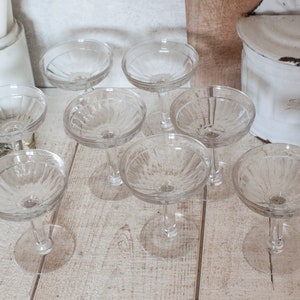 Set of 8 Vintage French Clear Glass Bistrot Glasses image 8