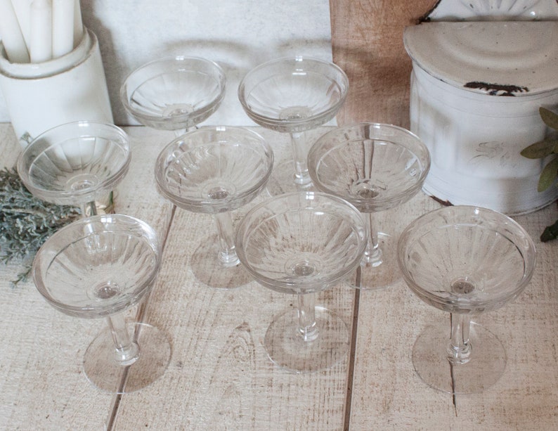 Set of 8 Vintage French Clear Glass Bistrot Glasses image 8