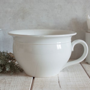 Vase de nuit ancien SAINT-AMAND en terre de fer blanc