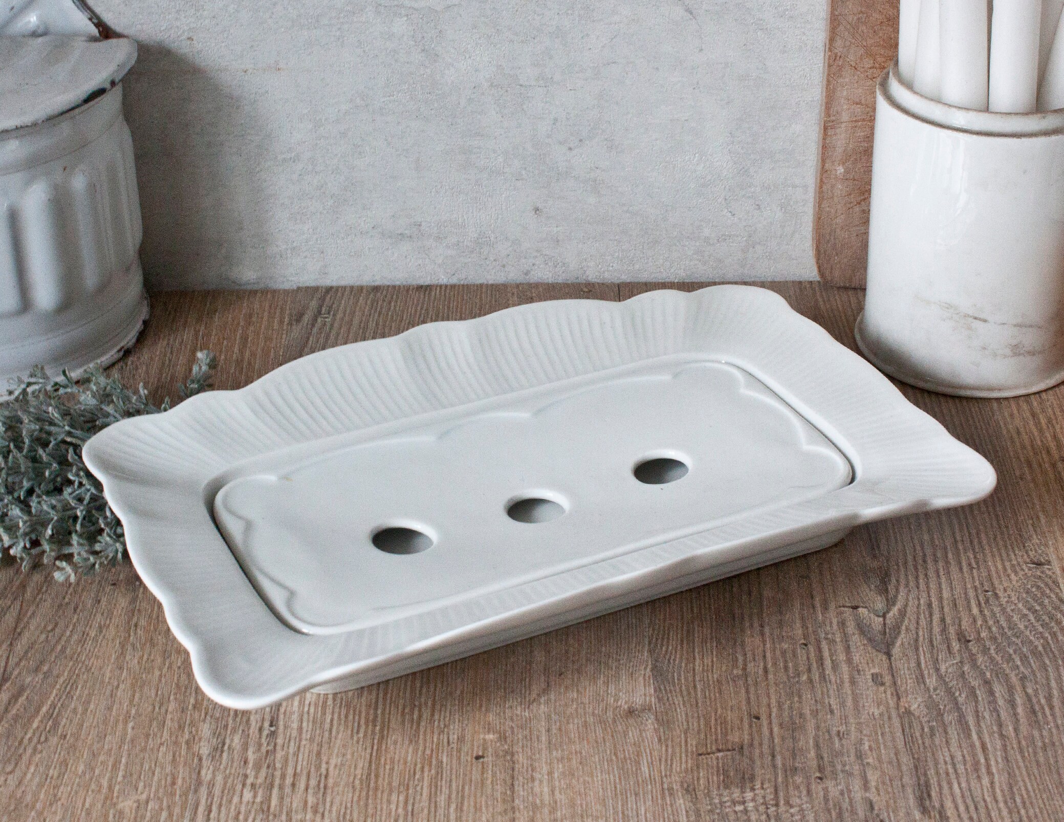 Plat à Asperges Ancien Pillivuyt en Faïence Blanche