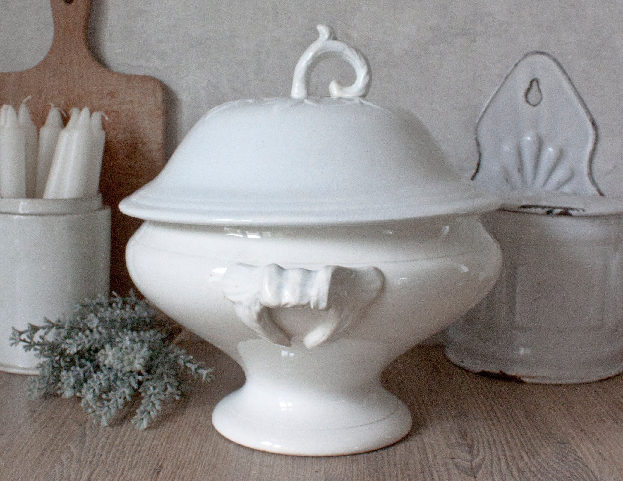 Soupière Ancienne Saint-Amand Terre de Fer Blanche Pied Douche