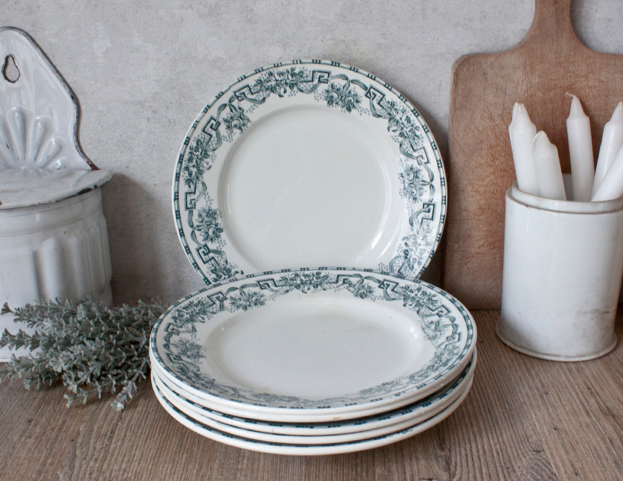 Ensemble de 6 Belles Assiettes Anciennes Moulin Des Loups en Terre Fer, Décor Bleu Vert