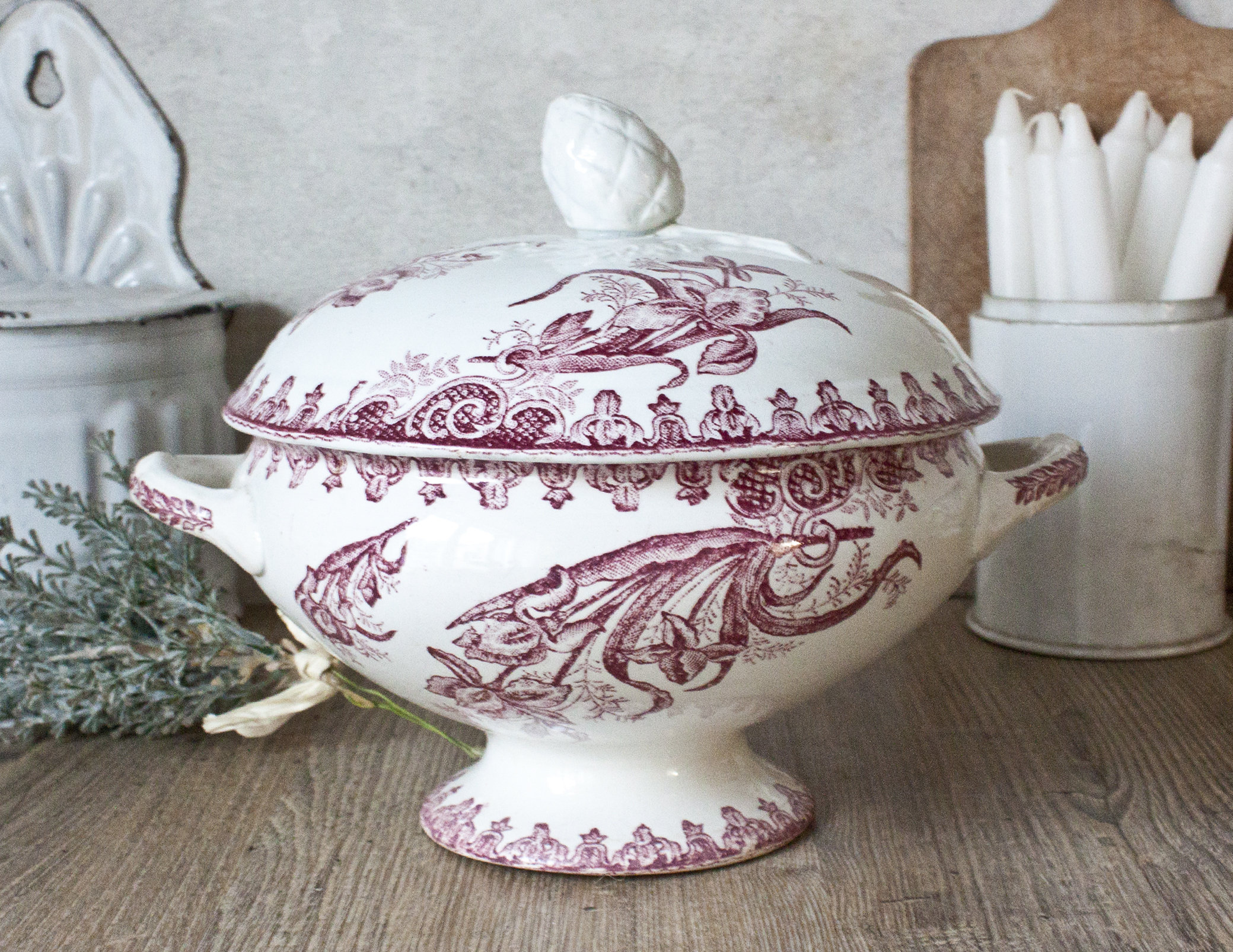 Magnifique Petite Soupière Ancienne Saint-Amand en Terre de Fer Decor Floral Rose