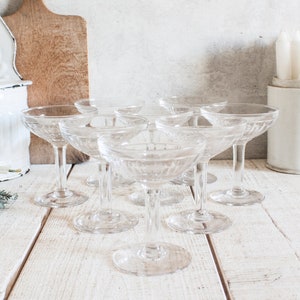 Set of 8 Vintage French Clear Glass Bistrot Glasses image 1