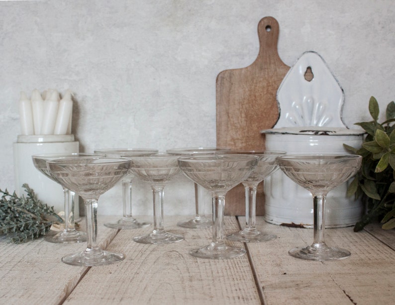 Set of 8 Vintage French Clear Glass Bistrot Glasses image 9