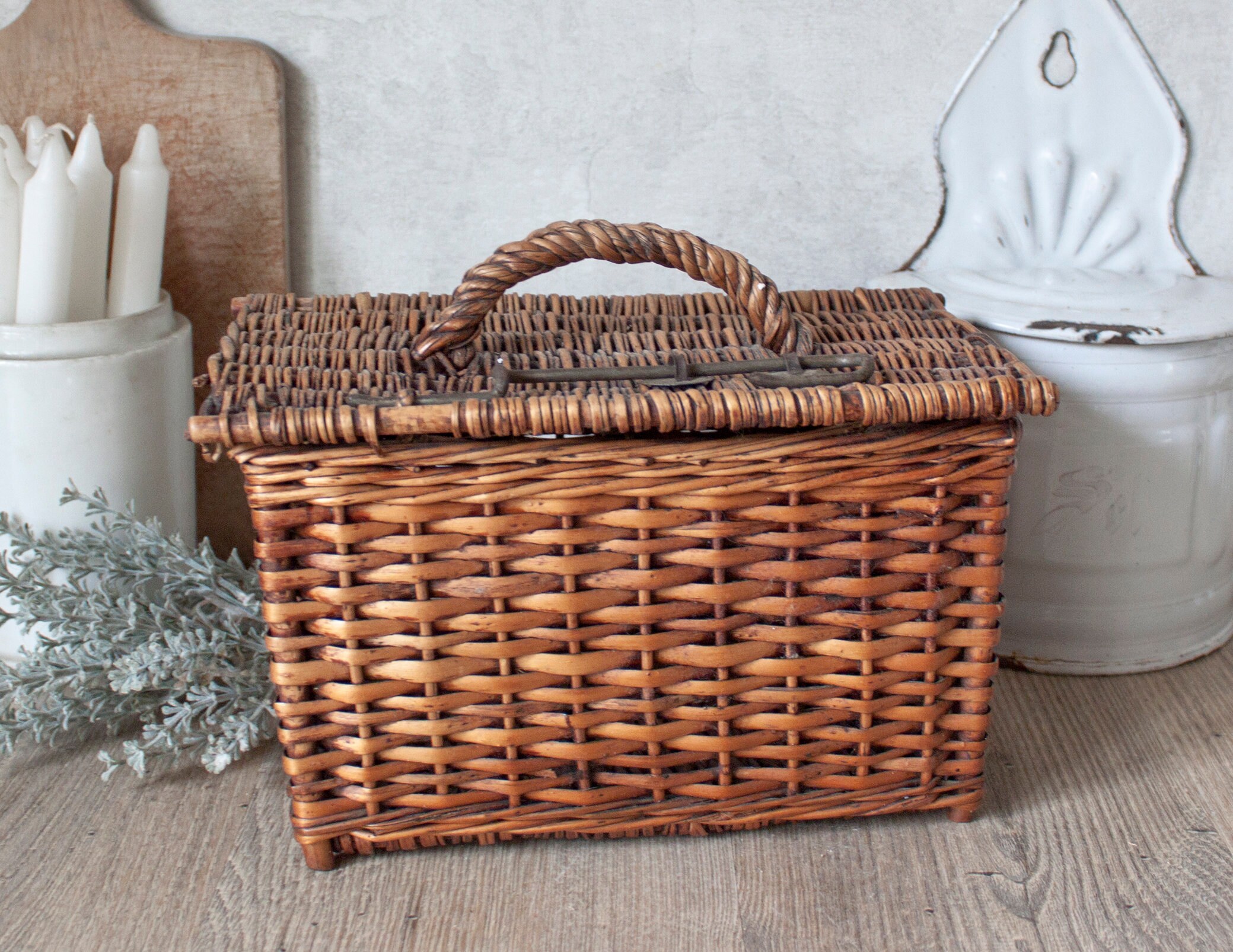 Petit Panier Ancien en Osier