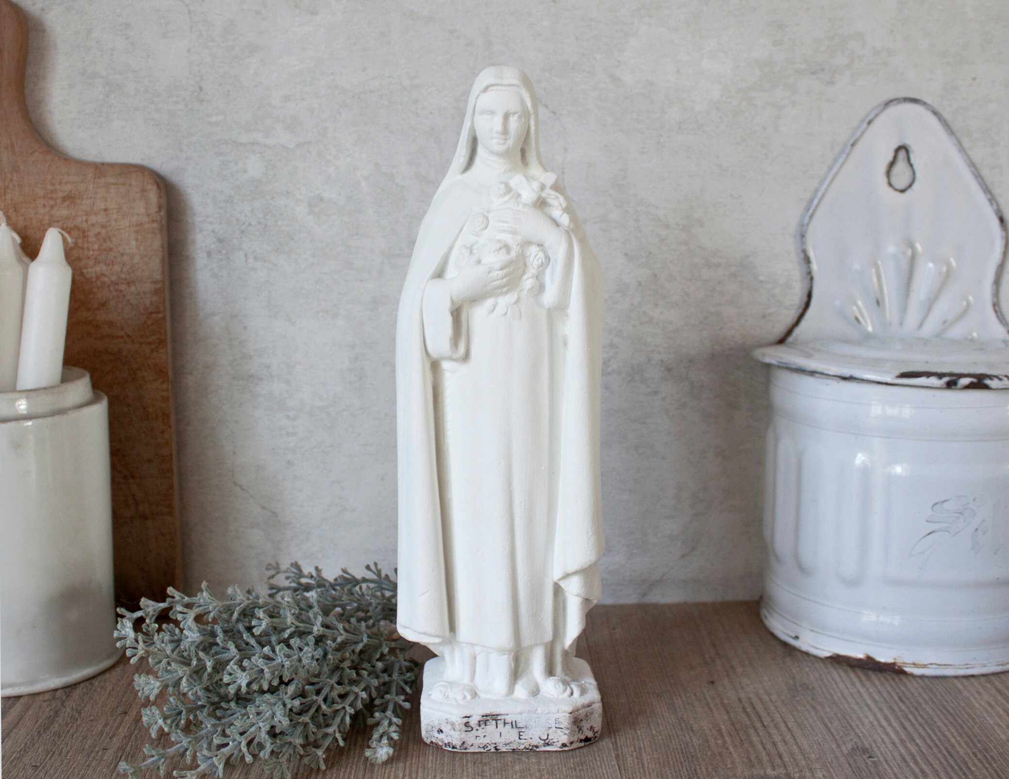 statuette Ancienne en Plâtre de Sainte Thérèse Lisieux